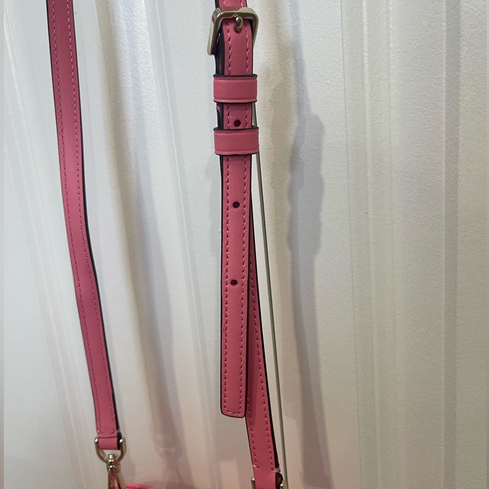 Kate Spade Heart Shaped Purse Pink - Picture 7 of 9